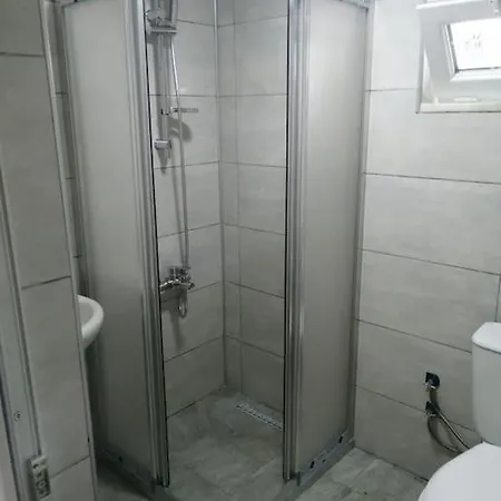 Kazdaglarinda Genis Bahceli Orjinal Koy Evi Tatil Evi Ayvacik (Canakkale)