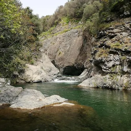Tatil Evi Kazdaglarinda Genis Bahceli Orjinal Koy Evi *